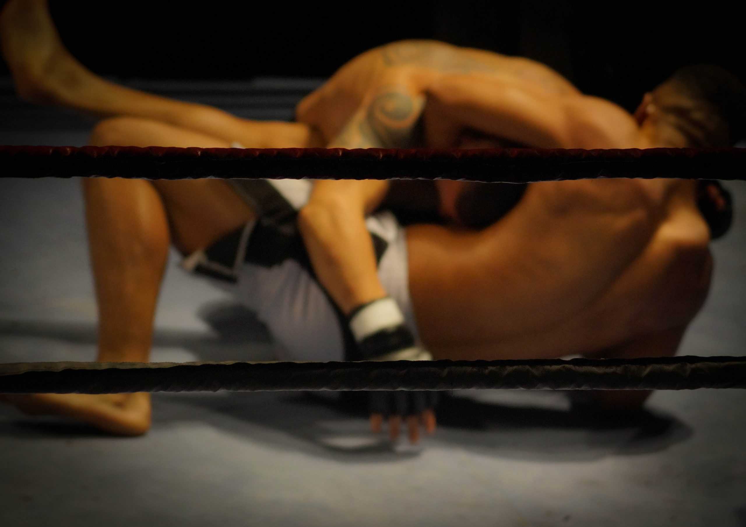 Sporty walki: Udany debiut Ugonoha w MMA, efektowne nokauty na gali GROMDA