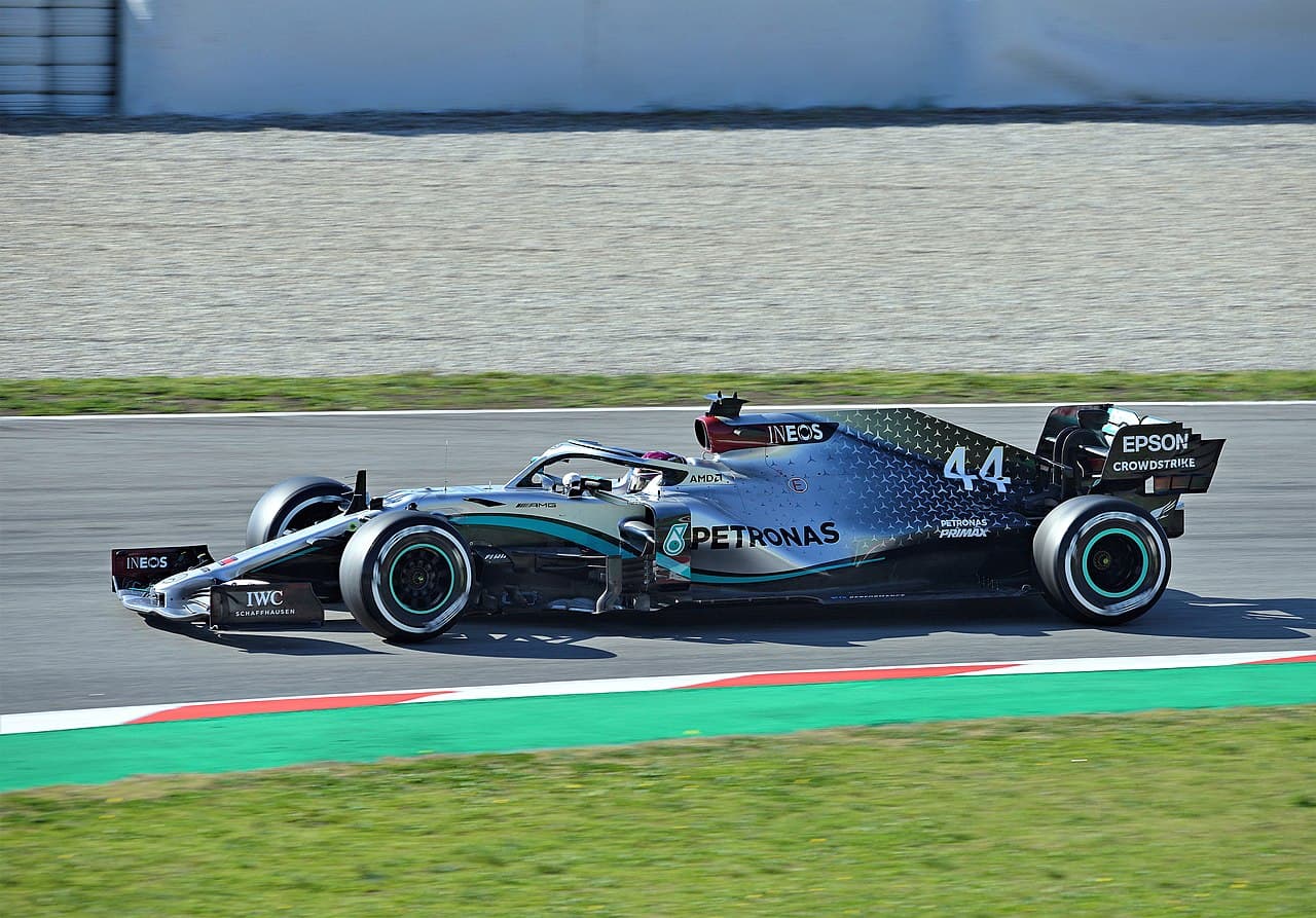 Formuła 1: Rekordzista Hamilton wygrał Grand Prix Portugalii