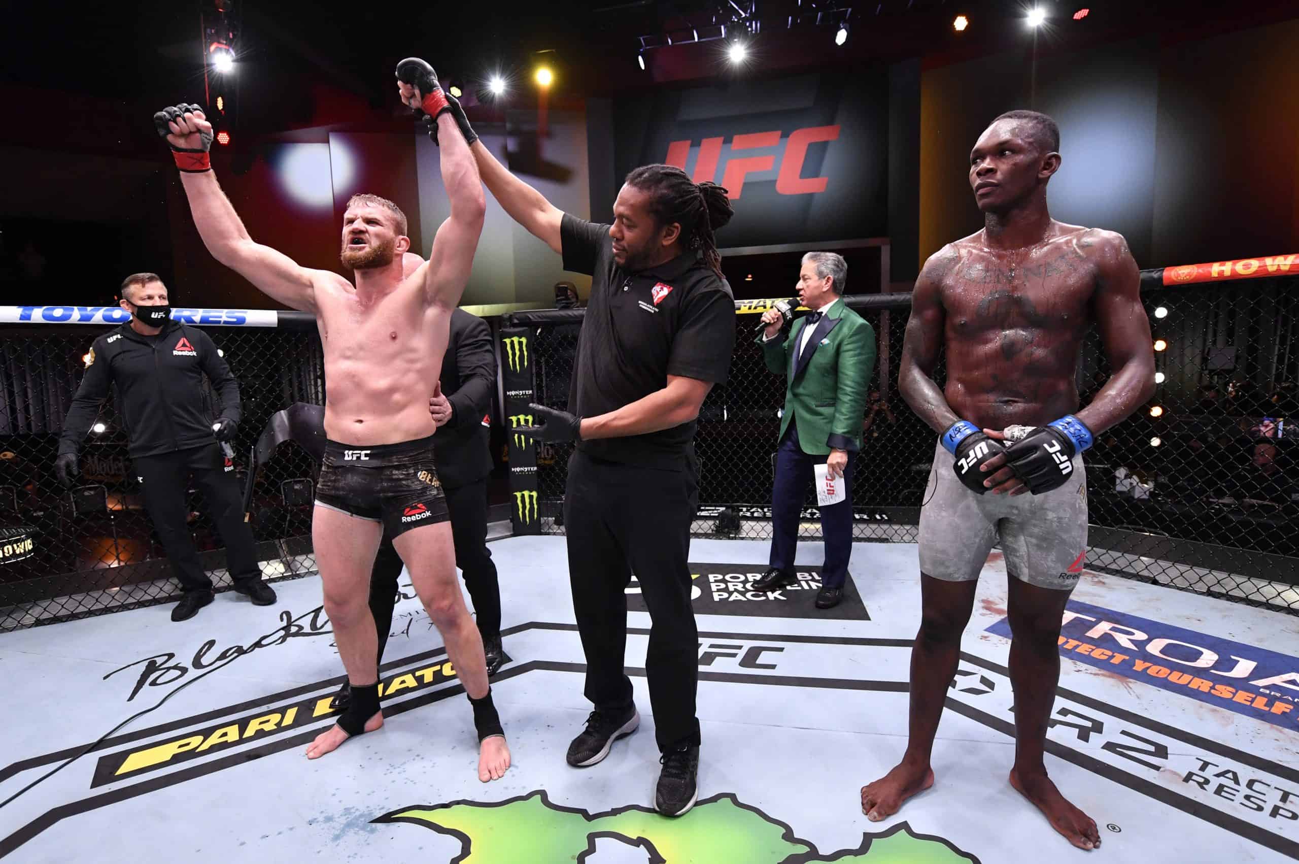 UFC 259: „Cieszyński Książę” obronił mistrzowski pas! Adesanya pokonany po raz pierwszy w karierze