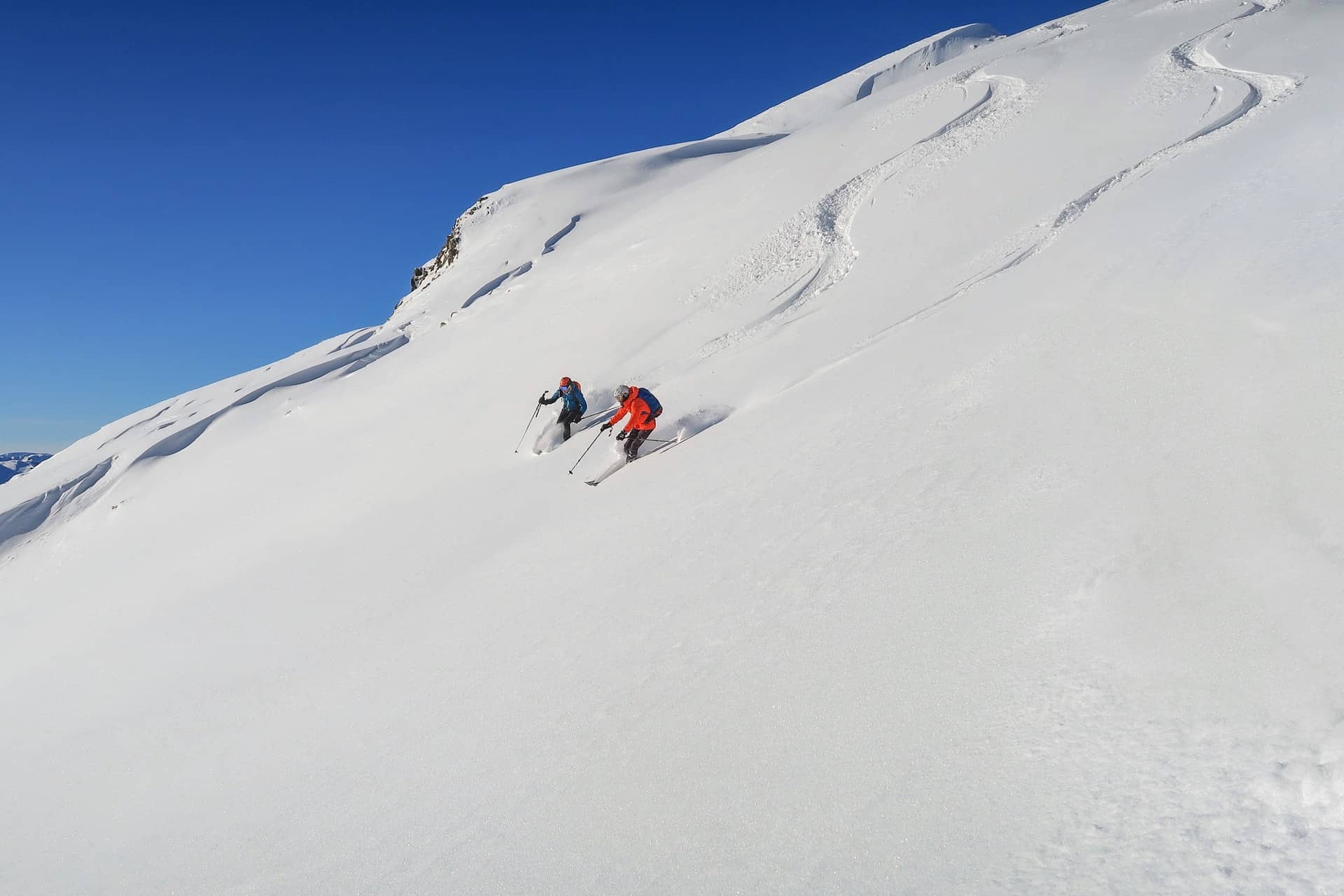 Problematyczne przepisy covidowe na stokach – nie wszyscy mogą jechać na narty?